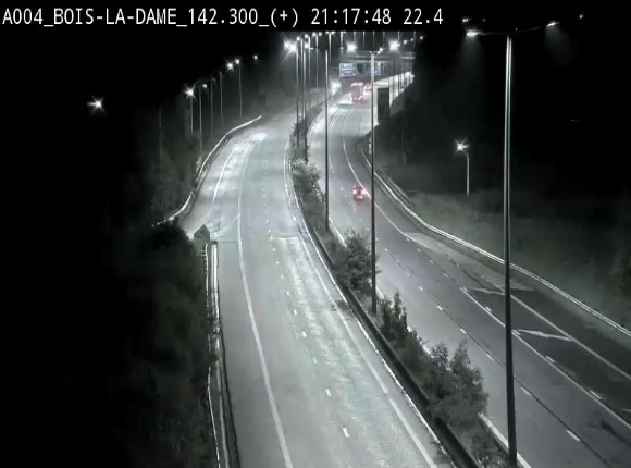 <h2>Webcam située entre la sortie 29 Neufchâteau et la jonction avec l'E25 en direction de Liège et Luxembourg</h2>