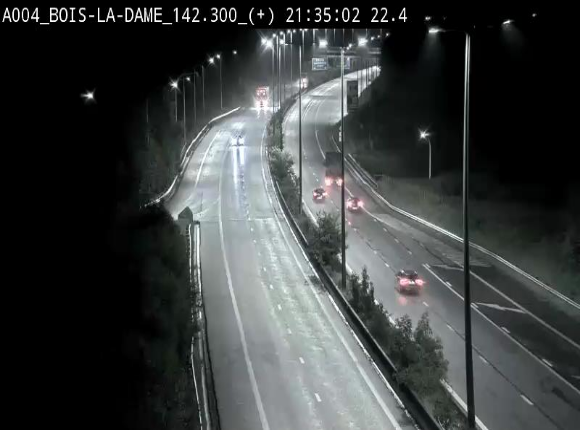 <h2>Webcam située entre la sortie 29 Neufchâteau et la jonction avec l'E25 en direction de Liège et Luxembourg</h2>