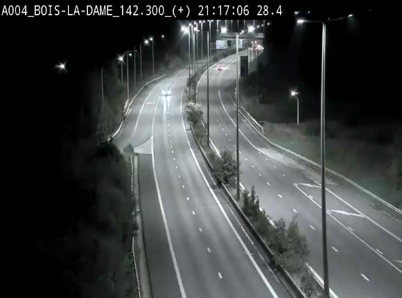<h2>Webcam située entre la sortie 29 Neufchâteau et la jonction avec l'E25 en direction de Liège et Luxembourg</h2>