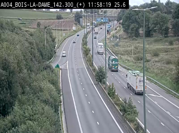 <h2>Webcam située entre la sortie 29 Neufchâteau et la jonction avec l'E25 en direction de Liège et Luxembourg</h2>
