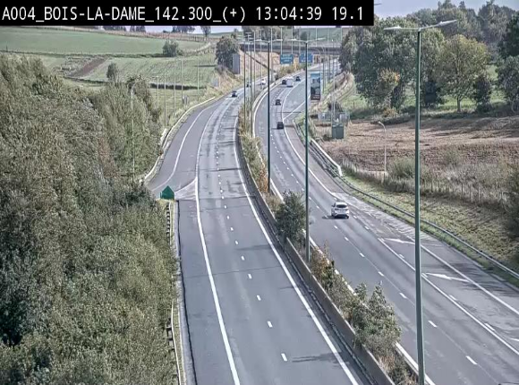 <h2>Webcam située entre la sortie 29 Neufchâteau et la jonction avec l'E25 en direction de Liège et Luxembourg</h2>