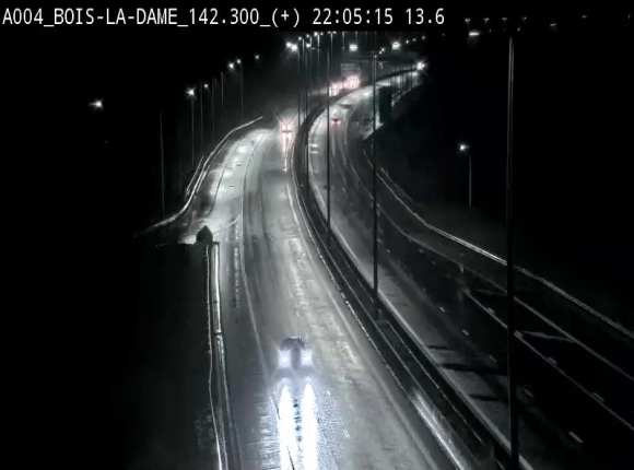 <h2>Webcam située entre la sortie 29 Neufchâteau et la jonction avec l'E25 en direction de Liège et Luxembourg</h2>