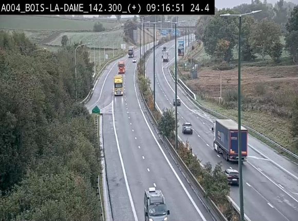 <h2>Webcam située entre la sortie 29 Neufchâteau et la jonction avec l'E25 en direction de Liège et Luxembourg</h2>