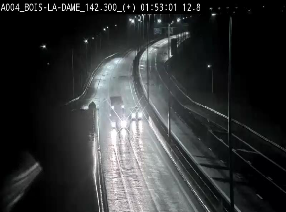 <h2>Webcam située entre la sortie 29 Neufchâteau et la jonction avec l'E25 en direction de Liège et Luxembourg</h2>