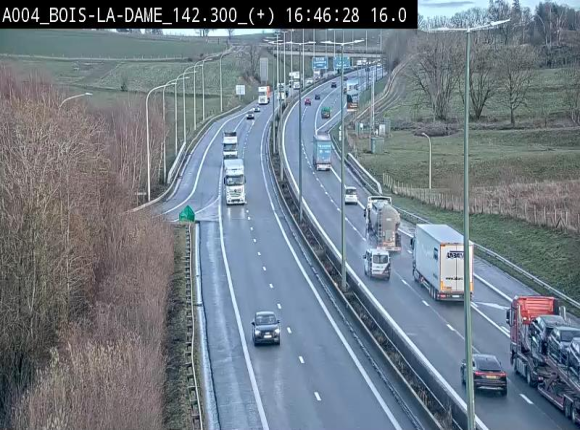<h2>Webcam située entre la sortie 29 Neufchâteau et la jonction avec l'E25 en direction de Liège et Luxembourg</h2>