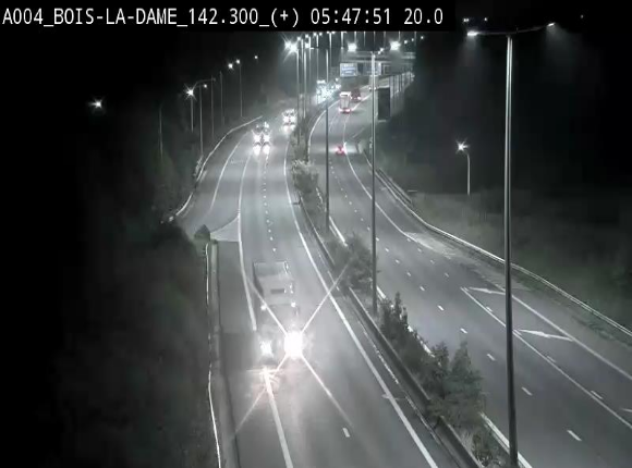 <h2>Webcam située entre la sortie 29 Neufchâteau et la jonction avec l'E25 en direction de Liège et Luxembourg</h2>