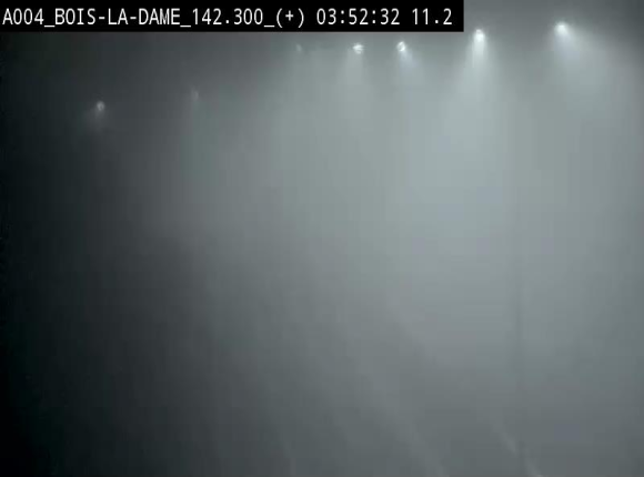 Webcam située entre la sortie 29 Neufchâteau et la jonction avec l'E25 en direction de Liège et Luxembourg