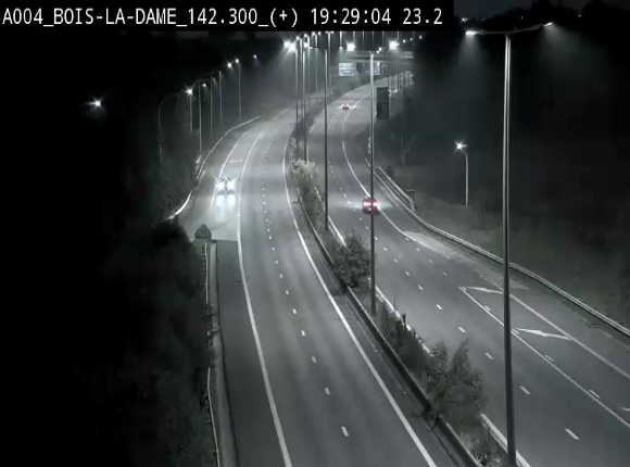<h2>Webcam située entre la sortie 29 Neufchâteau et la jonction avec l'E25 en direction de Liège et Luxembourg</h2>