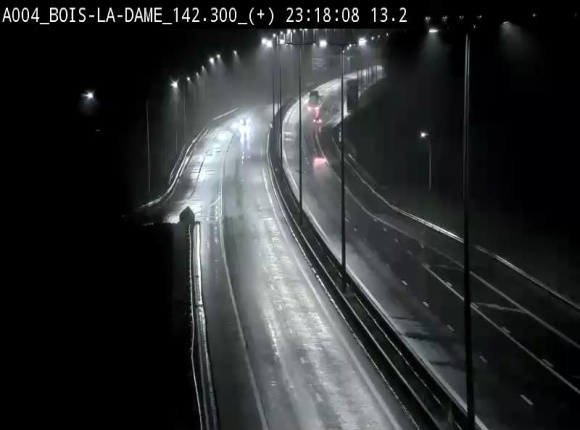 <h2>Webcam située entre la sortie 29 Neufchâteau et la jonction avec l'E25 en direction de Liège et Luxembourg</h2>