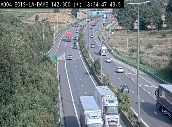 <h2>Webcam située entre la sortie 29 Neufchâteau et la jonction avec l'E25 en direction de Liège et Luxembourg</h2>
