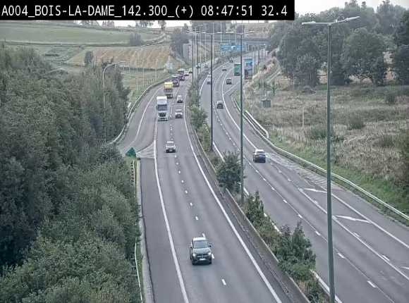 <h2>Webcam située entre la sortie 29 Neufchâteau et la jonction avec l'E25 en direction de Liège et Luxembourg</h2>