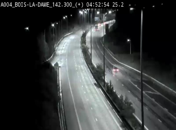 <h2>Webcam située entre la sortie 29 Neufchâteau et la jonction avec l'E25 en direction de Liège et Luxembourg</h2>