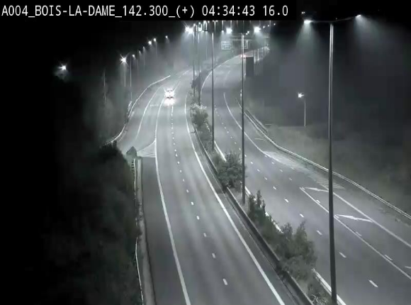 <h2>Webcam située entre la sortie 29 Neufchâteau et la jonction avec l'E25 en direction de Liège et Luxembourg</h2>