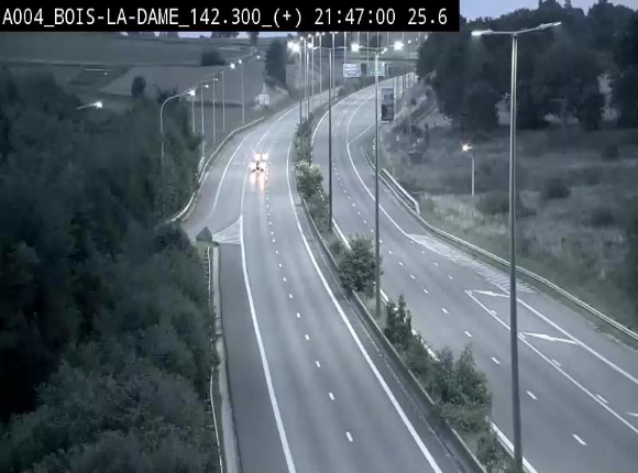 Webcam située entre la sortie 29 Neufchâteau et la jonction avec l'E25 en direction de Liège et Luxembourg