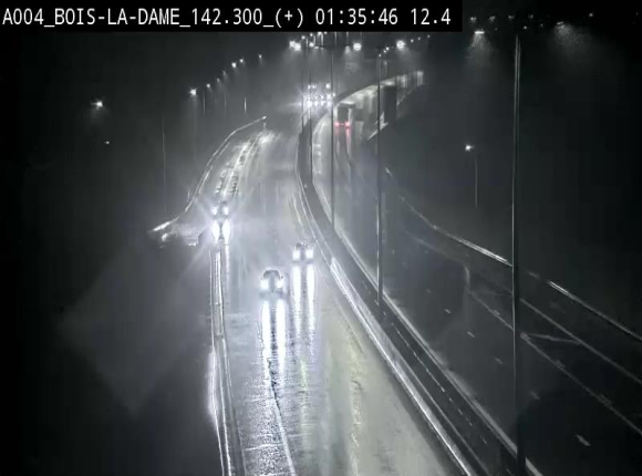 <h2>Webcam située entre la sortie 29 Neufchâteau et la jonction avec l'E25 en direction de Liège et Luxembourg</h2>