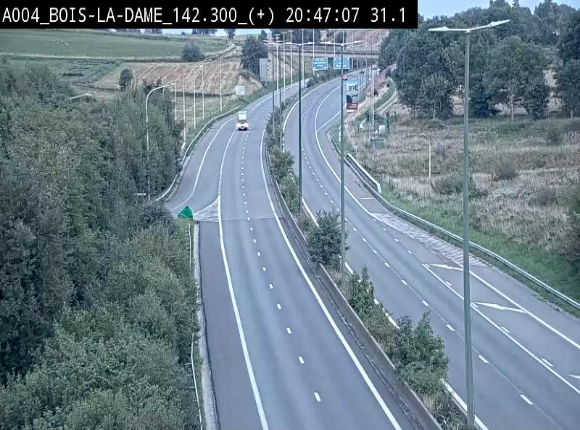 <h2>Webcam située entre la sortie 29 Neufchâteau et la jonction avec l'E25 en direction de Liège et Luxembourg</h2>