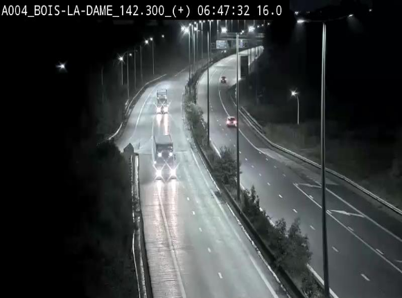 <h2>Webcam située entre la sortie 29 Neufchâteau et la jonction avec l'E25 en direction de Liège et Luxembourg</h2>