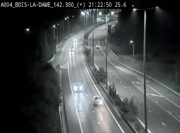 <h2>Webcam située entre la sortie 29 Neufchâteau et la jonction avec l'E25 en direction de Liège et Luxembourg</h2>