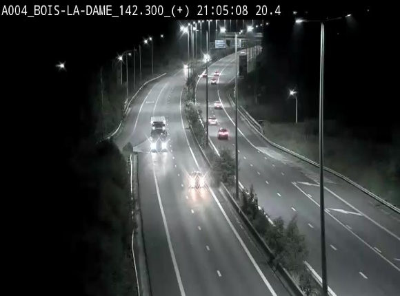 <h2>Webcam située entre la sortie 29 Neufchâteau et la jonction avec l'E25 en direction de Liège et Luxembourg</h2>