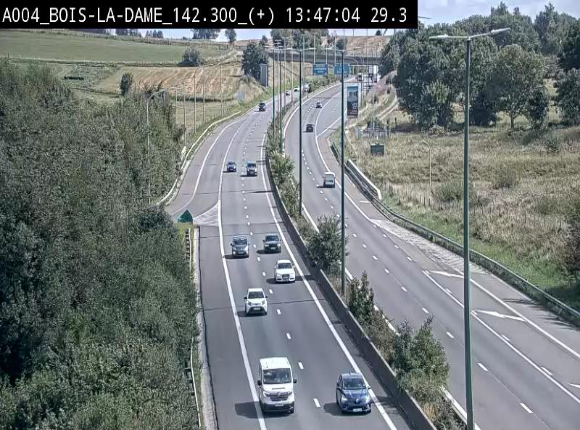 <h2>Webcam située entre la sortie 29 Neufchâteau et la jonction avec l'E25 en direction de Liège et Luxembourg</h2>
