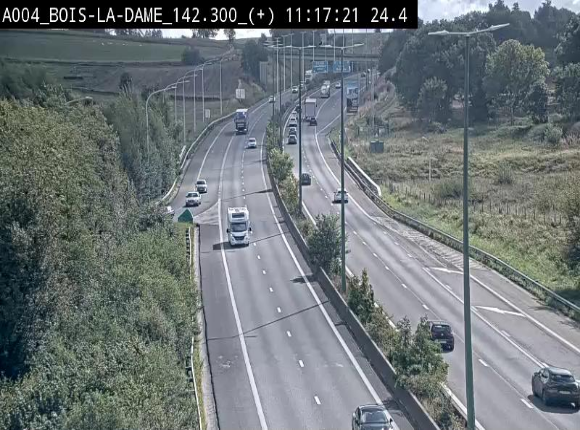 <h2>Webcam située entre la sortie 29 Neufchâteau et la jonction avec l'E25 en direction de Liège et Luxembourg</h2>