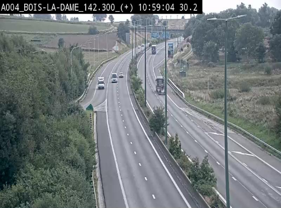 <h2>Webcam située entre la sortie 29 Neufchâteau et la jonction avec l'E25 en direction de Liège et Luxembourg</h2>