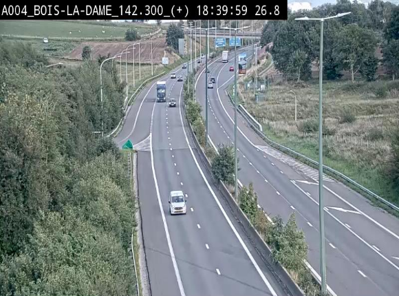 <h2>Webcam située entre la sortie 29 Neufchâteau et la jonction avec l'E25 en direction de Liège et Luxembourg</h2>