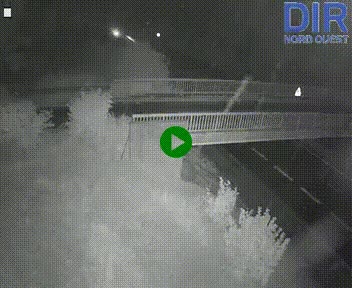 Webcam sur A84 à hauteur de Pont-Farcy, au niveau du pont autoroutier sur la Vire, au sud de Saint-Lô
