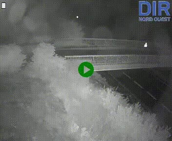 Webcam sur A84 à hauteur de Pont-Farcy, au niveau du pont autoroutier sur la Vire, au sud de Saint-Lô