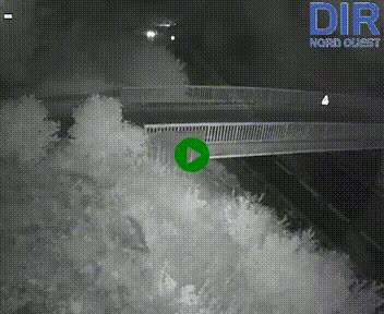 Webcam sur A84 à hauteur de Pont-Farcy, au niveau du pont autoroutier sur la Vire, au sud de Saint-Lô