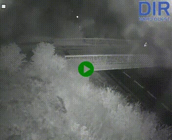 Webcam sur A84 à hauteur de Pont-Farcy, au niveau du pont autoroutier sur la Vire, au sud de Saint-Lô
