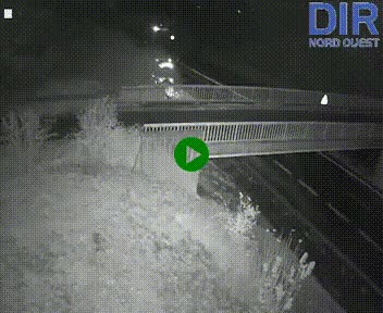 Webcam sur A84 à hauteur de Pont-Farcy, au niveau du pont autoroutier sur la Vire, au sud de Saint-Lô