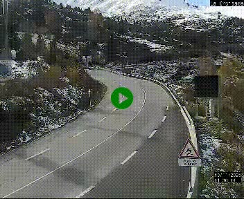 Webcam au carrefour de la croisade, à la jonction entre la N22 et la N320, avant le poste de douane franco-andorrane. Webcam à 1790 mètres d'altitude