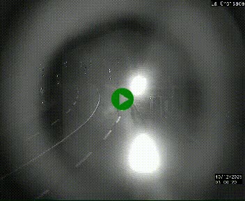 Webcam au carrefour de la croisade, à la jonction entre la N22 et la N320, avant le poste de douane franco-andorrane. Webcam à 1790 mètres d'altitude