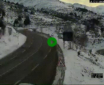 Webcam au carrefour de la croisade, à la jonction entre la N22 et la N320, avant le poste de douane franco-andorrane. Webcam à 1790 mètres d'altitude