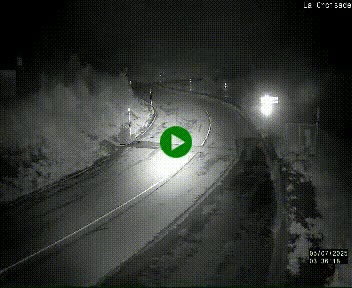 Webcam au carrefour de la croisade, à la jonction entre la N22 et la N320, avant le poste de douane franco-andorrane. Webcam à 1790 mètres d'altitude