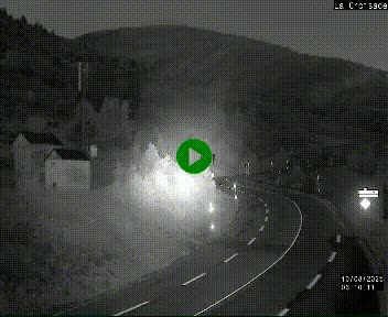 Webcam au carrefour de la croisade, à la jonction entre la N22 et la N320, avant le poste de douane franco-andorrane. Webcam à 1790 mètres d'altitude