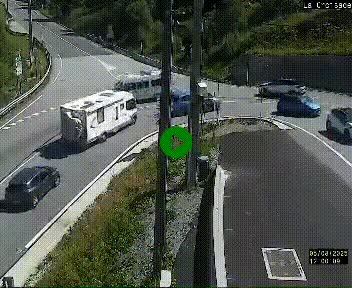 Webcam au carrefour de la croisade, à la jonction entre la N22 et la N320, avant le poste de douane franco-andorrane. Webcam à 1790 mètres d'altitude