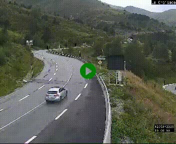 Webcam au carrefour de la croisade, à la jonction entre la N22 et la N320, avant le poste de douane franco-andorrane. Webcam à 1790 mètres d'altitude