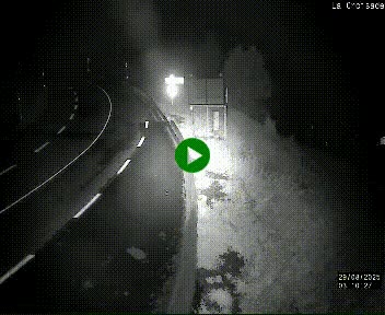 Webcam au carrefour de la croisade, à la jonction entre la N22 et la N320, avant le poste de douane franco-andorrane. Webcam à 1790 mètres d'altitude