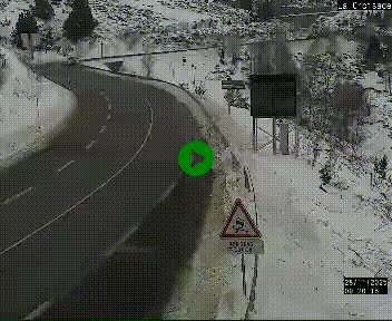 Webcam au carrefour de la croisade, à la jonction entre la N22 et la N320, avant le poste de douane franco-andorrane. Webcam à 1790 mètres d'altitude