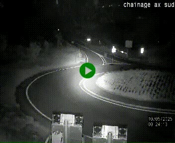 Webcam au nord d'Ax-les-Thermes au niveau de l'aire de chaînage de la N20. Vue orientée vers les Pyrénées, en direction de Pas de la Case