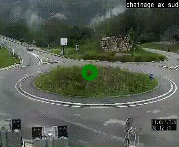 Webcam au nord d'Ax-les-Thermes au niveau de l'aire de chaînage de la N20. Vue orientée vers les Pyrénées, en direction de Pas de la Case