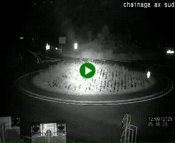 Webcam au nord d'Ax-les-Thermes au niveau de l'aire de chaînage de la N20. Vue orientée vers les Pyrénées, en direction de Pas de la Case