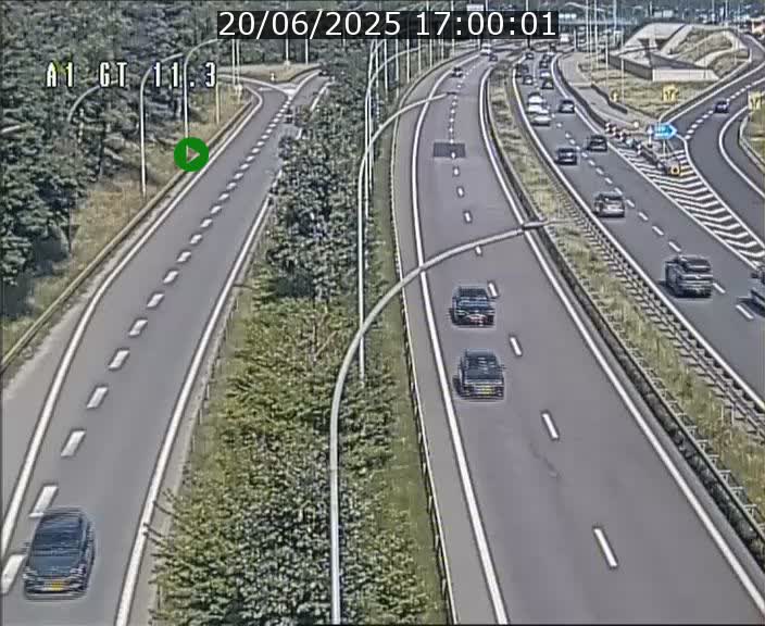 <h2>Traffic live webcam Luxembourg Senningerberg - A1 direction Allemagne - BK 11.3</h2>