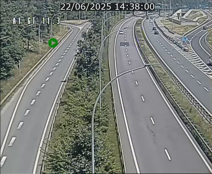 <h2>Traffic live webcam Luxembourg Senningerberg - A1 direction Allemagne - BK 11.3</h2>