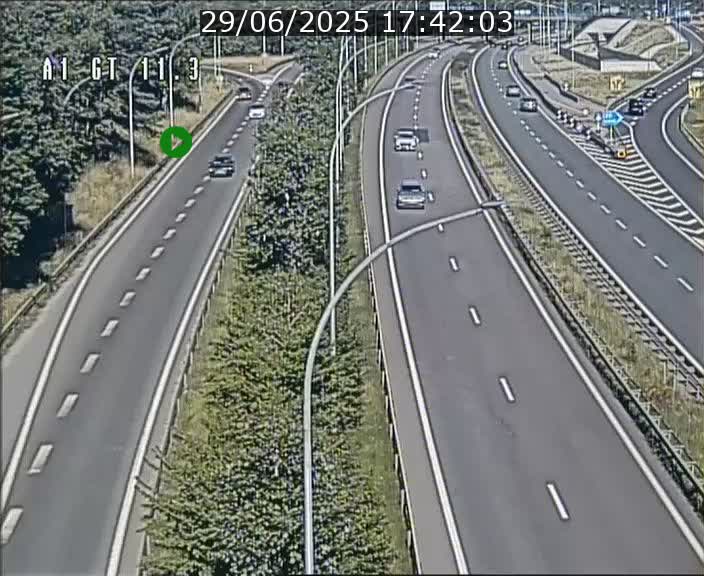 <h2>Traffic live webcam Luxembourg Senningerberg - A1 direction Allemagne - BK 11.3</h2>