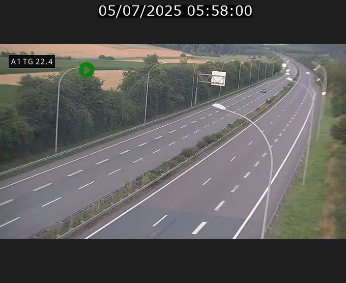 <h2>Traffic live webcam Luxembourg Flaxweiler - A1 direction Luxembourg - BK 22.4</h2>