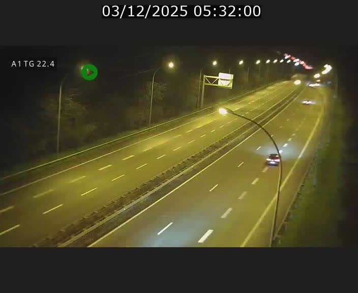 <h2>Traffic live webcam Luxembourg Flaxweiler - A1 direction Luxembourg - BK 22.4</h2>