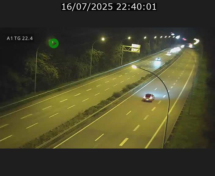 <h2>Traffic live webcam Luxembourg Flaxweiler - A1 direction Luxembourg - BK 22.4</h2>